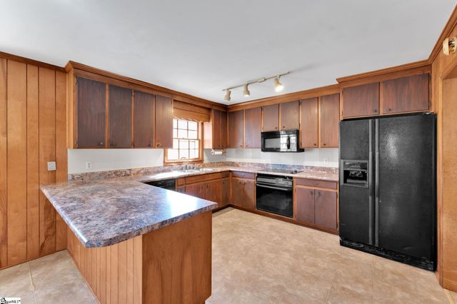 2929 Hwy 252, Laurens, SC 29360