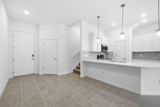 10556 EBB TIDE LANE, Orlando, FL 32821