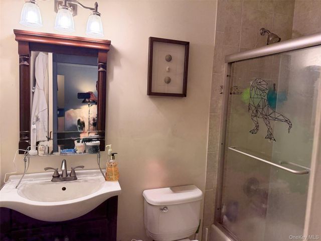 980 Skyline Drive, Coram, NY 11727