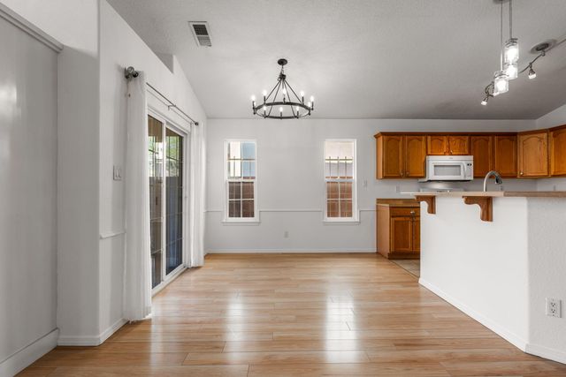 7243 Boxwood Avenue NE, Albuquerque, NM 87113