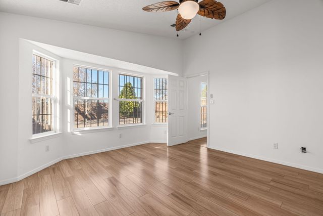 7243 Boxwood Avenue NE, Albuquerque, NM 87113