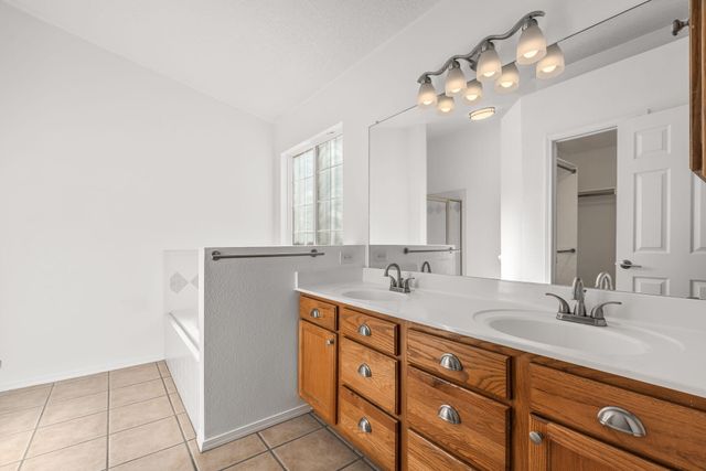 7243 Boxwood Avenue NE, Albuquerque, NM 87113