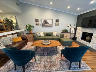 10141 Valley Circle Boulevard 4, Chatsworth, CA 91311