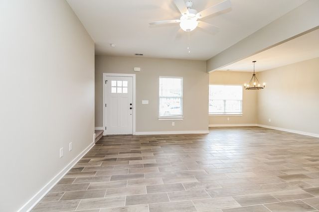 5327 Nancy Seward Dr, Murfreesboro, TN 37129