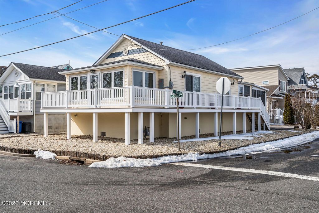200 Asbury Avenue, Ocean Gate, NJ 08740