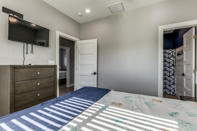 3300 Hidden Gold, Crystal Beach, TX 77650