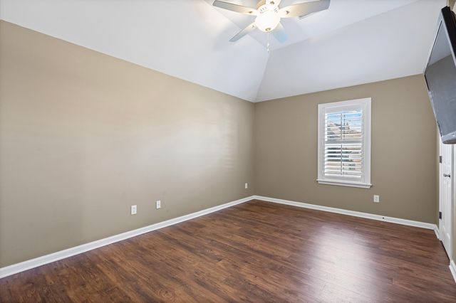 55 LEWIS FAIRWAY CIR, Oakland, TN 38060