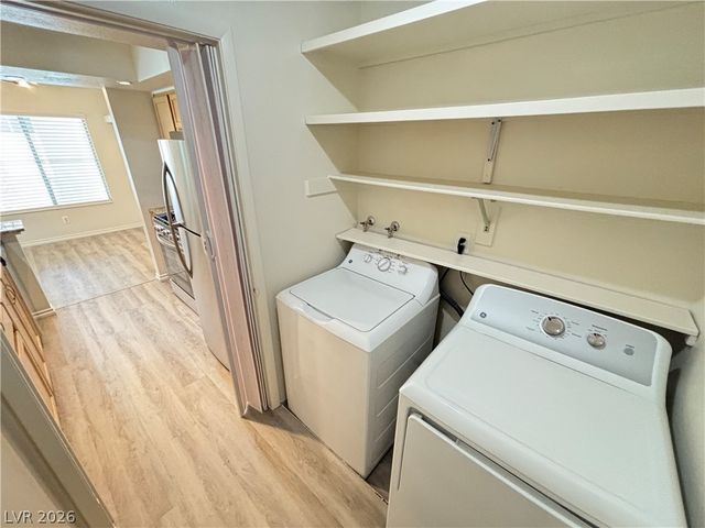 7100 PIRATES COVE Road 2041, Las Vegas, NV 89145