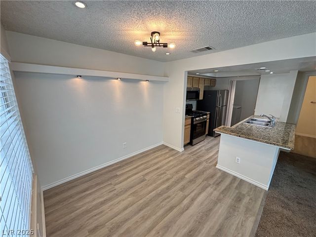 7100 PIRATES COVE Road 2041, Las Vegas, NV 89145