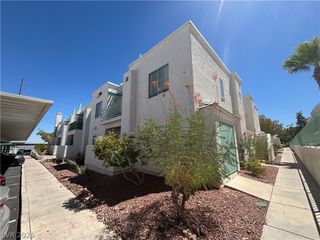 7100 PIRATES COVE Road 2041, Las Vegas, NV 89145