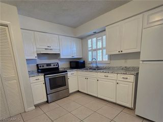 3325 Airport RD N G7, Naples, FL 34105