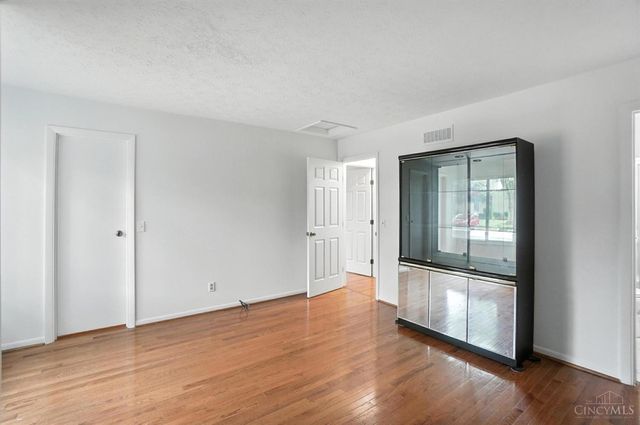 5008 Columbia Circle, West Chester, OH 45011