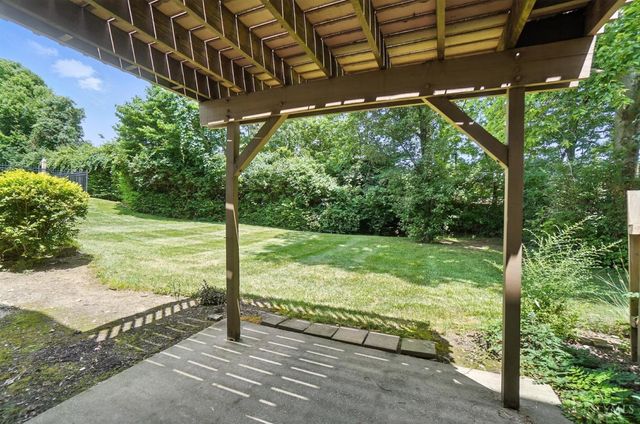 5008 Columbia Circle, West Chester, OH 45011