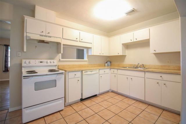 350 BONNYVIEW DRIVE, Lakeland, FL 33801