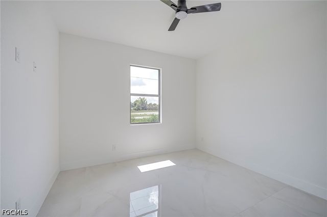 5905 Sunshine BLVD N, Lehigh Acres, FL 33971