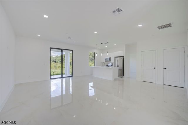 5905 Sunshine BLVD N, Lehigh Acres, FL 33971