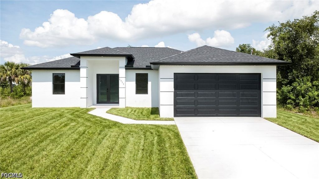 5905 Sunshine BLVD N, Lehigh Acres, FL 33971