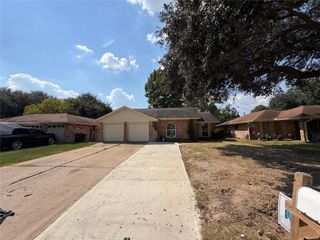 10215 Hannon Drive, Houston, TX 77040