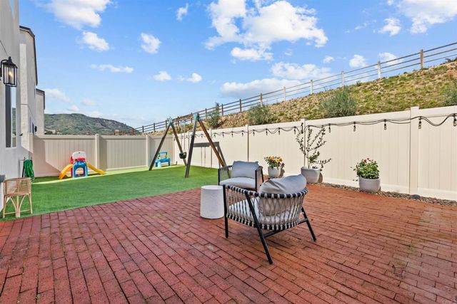 228 HASS LANE, Fallbrook, CA 92028