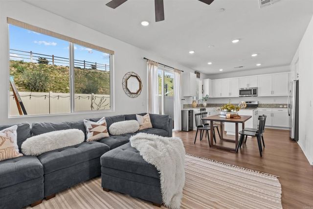 228 HASS LANE, Fallbrook, CA 92028