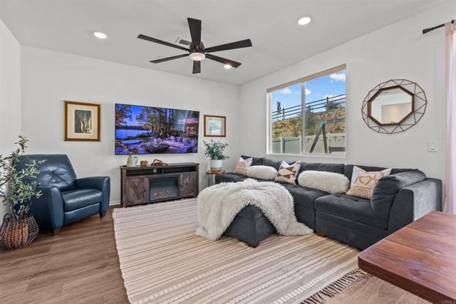 228 HASS LANE, Fallbrook, CA 92028