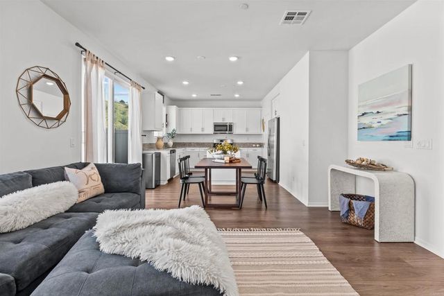 228 HASS LANE, Fallbrook, CA 92028