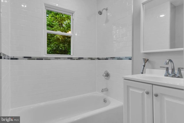 28 VICTORIA AVE, Spotswood, NJ 08884