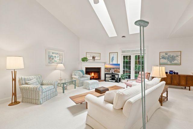 165 Berwick Dr., Pawleys Island, SC 29585