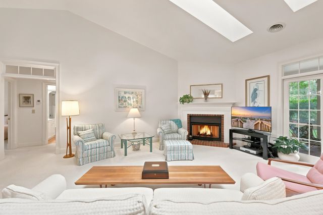 165 Berwick Dr., Pawleys Island, SC 29585