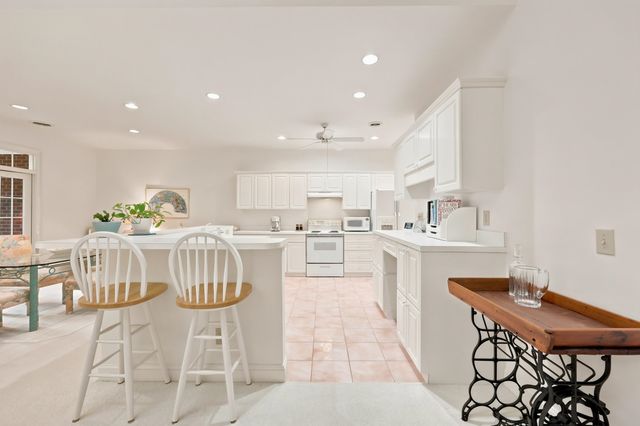 165 Berwick Dr., Pawleys Island, SC 29585