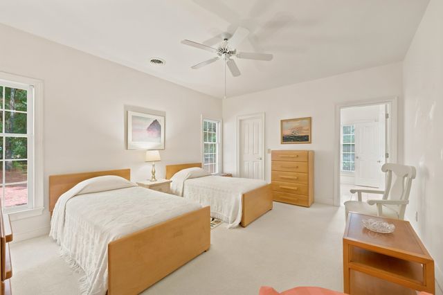 165 Berwick Dr., Pawleys Island, SC 29585
