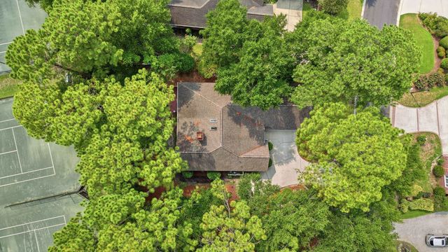 165 Berwick Dr., Pawleys Island, SC 29585