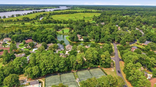 165 Berwick Dr., Pawleys Island, SC 29585