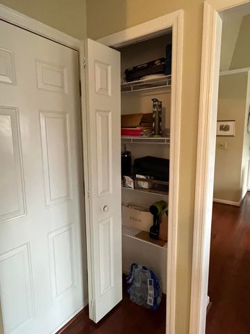 2905 Tabor Oaks Lane, Lexington, KY 40502