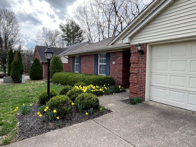 2905 Tabor Oaks Lane, Lexington, KY 40502