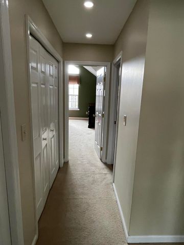 2905 Tabor Oaks Lane, Lexington, KY 40502