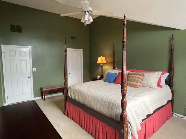 2905 Tabor Oaks Lane, Lexington, KY 40502