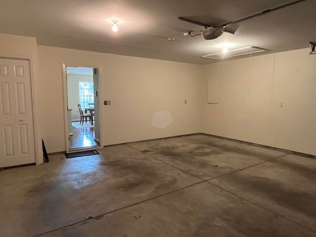 2905 Tabor Oaks Lane, Lexington, KY 40502