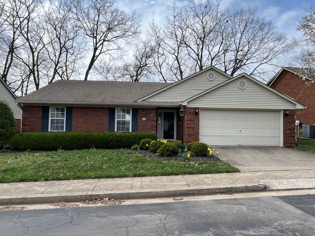2905 Tabor Oaks Lane, Lexington, KY 40502