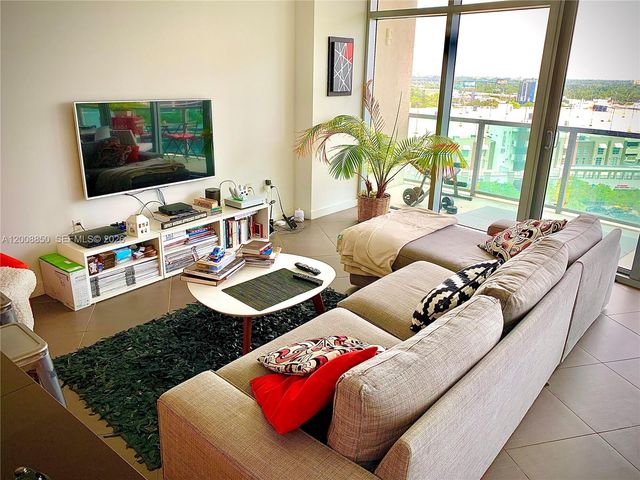 3301 NE 1st Ave H0909, Miami, FL 33137