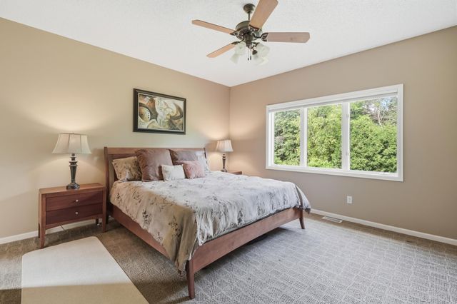 868 Bavaria Hills Terrace, Chaska, MN 55318