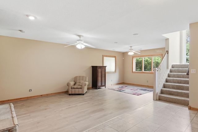 868 Bavaria Hills Terrace, Chaska, MN 55318