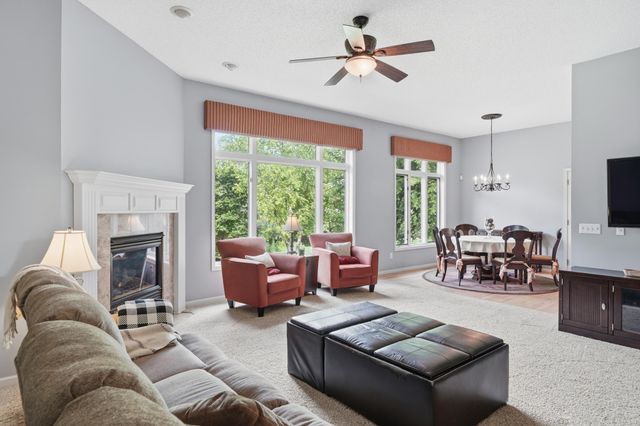 868 Bavaria Hills Terrace, Chaska, MN 55318