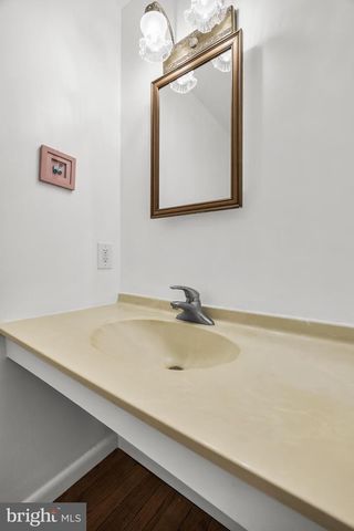 25 WOODBURY DR, Cherry Hill, NJ 08003
