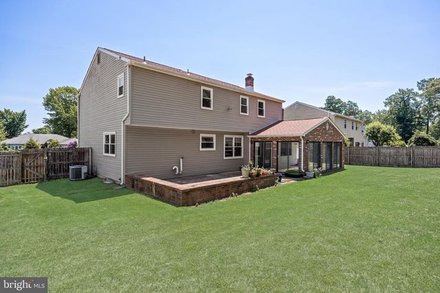 25 WOODBURY DR, Cherry Hill, NJ 08003