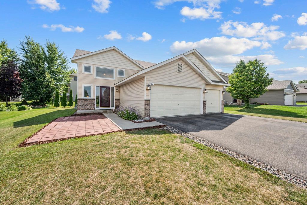526 Hackney Avenue, Shakopee, MN 55379 — photo 2