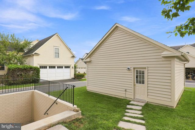 5521 TRACEY BRUCE DR, Adamstown, MD 21710