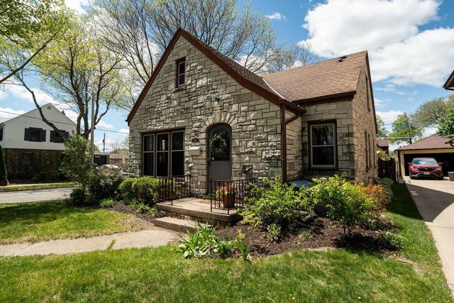 2505 62nd STREET, Wauwatosa, WI 53213