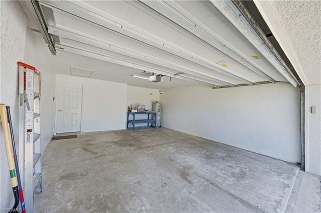 4621 25th ST SW, Lehigh Acres, FL 33973