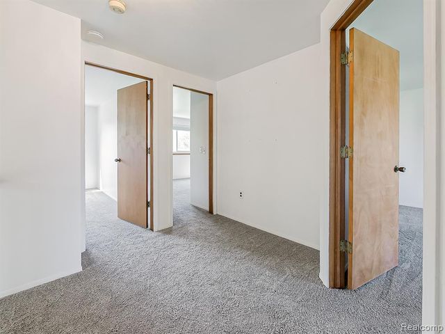 3550 Kirkton Drive, Sterling Heights, MI 48310